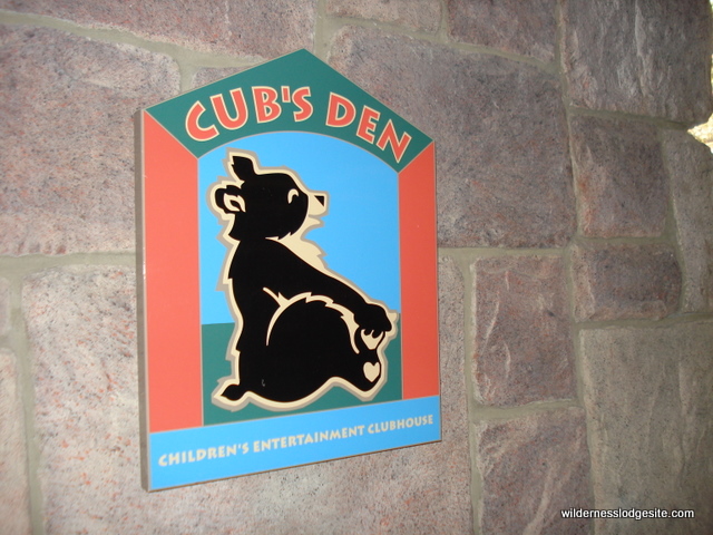 Cub's Den Sign